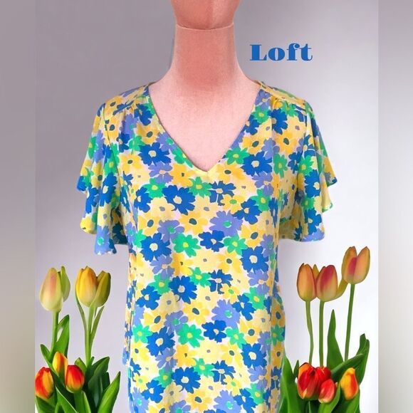 LOFT OUTLET FLORAL BLOUSE TOP FLUTTER SLEEVES MEDIUM - Picture 1 of 5